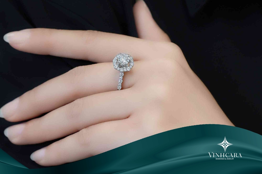 Hột xoàn 5 ly 4 giá bao nhiêu? Mẹo mua kim cương chất lượng tuyệt vời