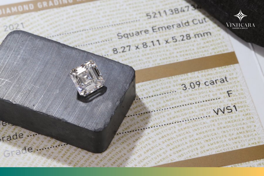 Kim cương trọng lượng 3 Carat có kích thước khoảng 9ly4