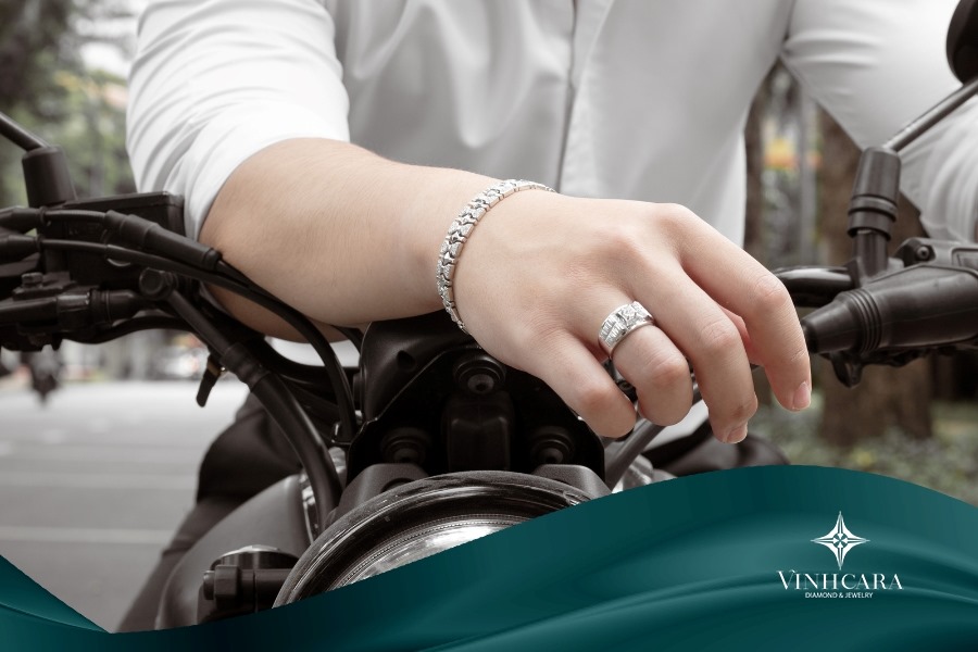 Trang sức là công cụ khẳng định gu thẩm mỹ và đẳng cấp của phái mạnh